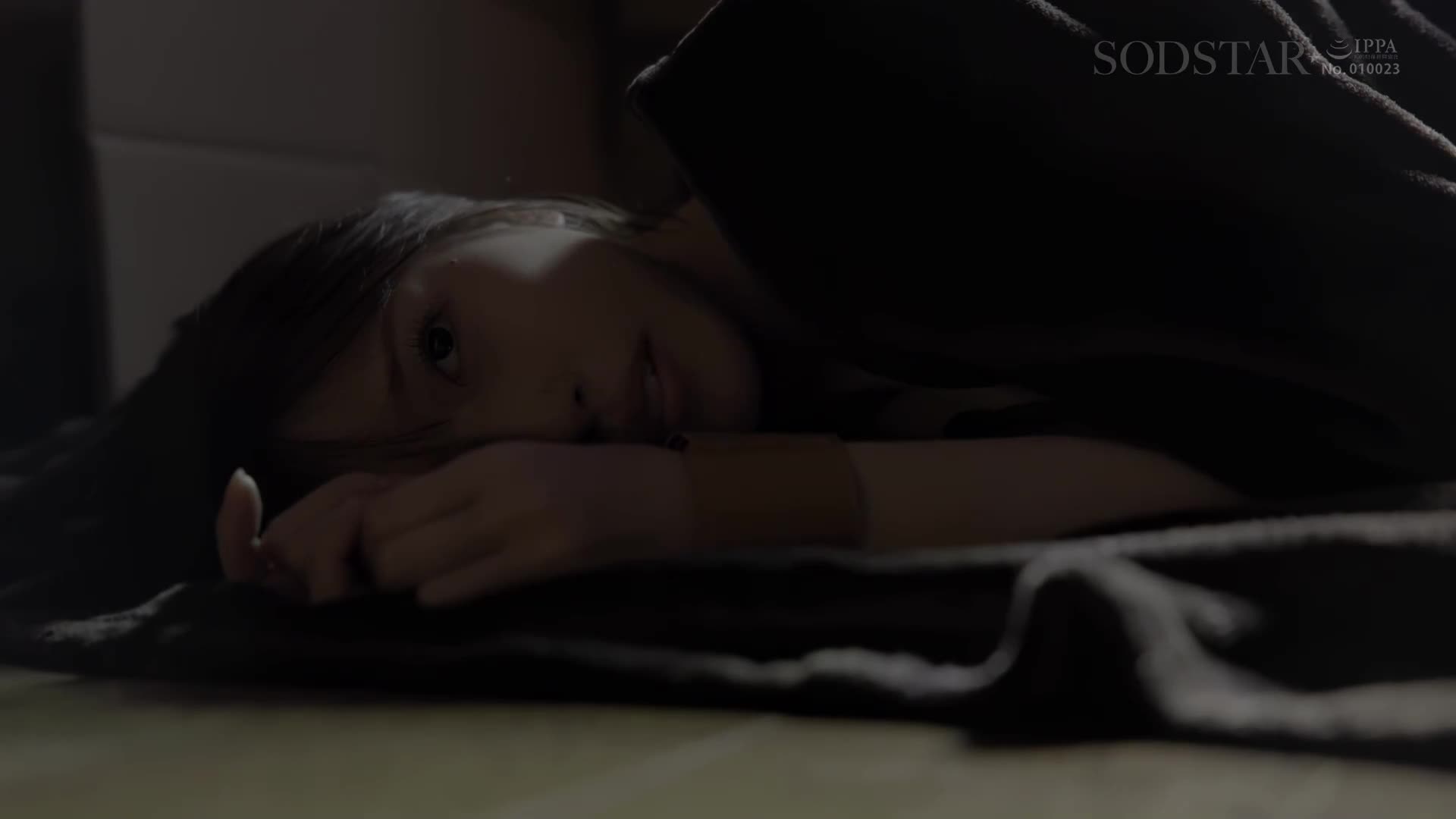 [AI解碼版]讓人想起母親味道的定食店老闆出賣，午夜店內遭隨意耍樂，新鮮人OL（22歲）天神羽衣獨自生活不習慣，懷念家鄉。 - AV大平台 - 中文字幕，成人影片，AV，國產，線上看