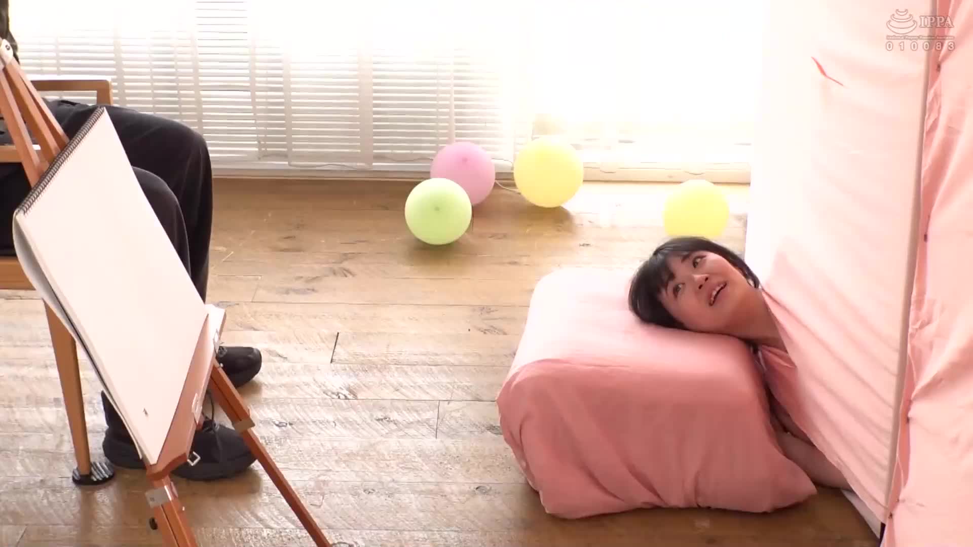 [VIP會員點播]一般男女監控AV，臉是丈夫/身體卻被搞偷情！2 無所知的丈夫眼前，只露出臉的人妻透過牆洞進行大雞巴連續內射，竭盡隱瞞！ - AV大平台 - 中文字幕，成人影片，AV，國產，線上看