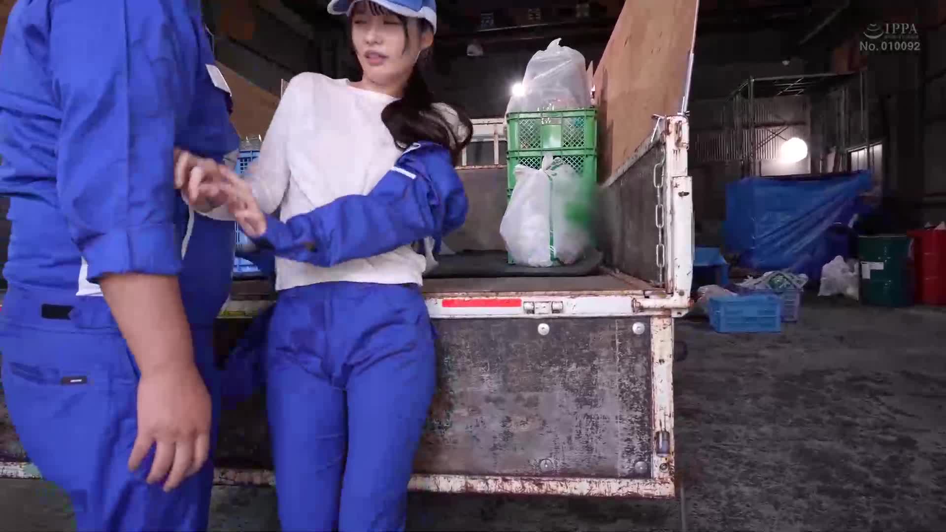 [AI解碼版]垃圾回收中心工作的清純女性工作人員，身體液體濕淋淋地享受污穢的墮落，再一次重複使用性處理環保小穴ww - AV大平台 - 中文字幕，成人影片，AV，國產，線上看